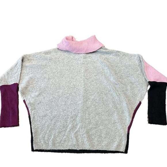 Color Block Oversized Turtleneck Sweater, Black, Purple, Gray, Pink - Picture 4 of 6